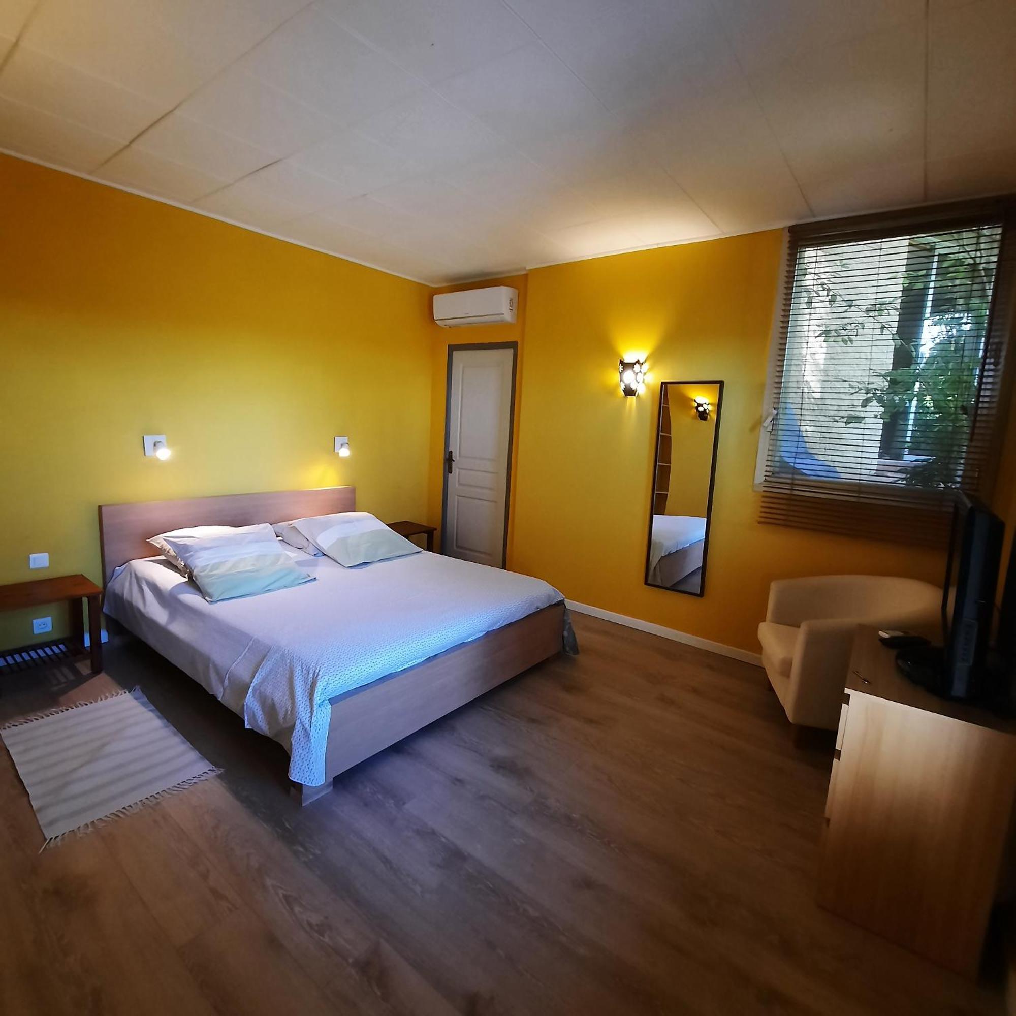 Les 3 Saisons Bed & Breakfast คุคุรง ภายนอก รูปภาพ