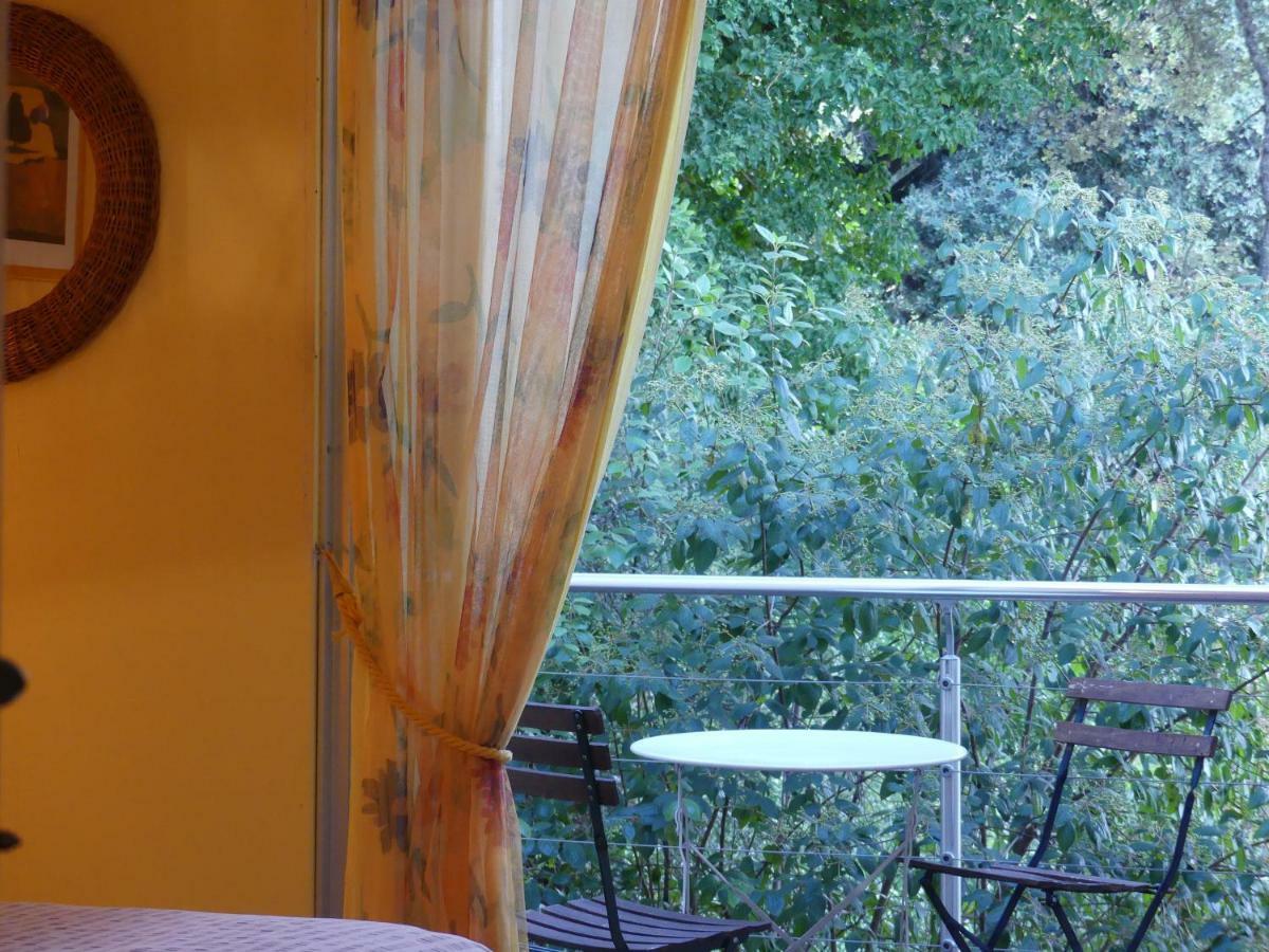 Les 3 Saisons Bed & Breakfast คุคุรง ภายนอก รูปภาพ
